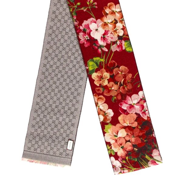 Gucci 100% Wool Scarf with Floral Pattern - Picture 1 of 4